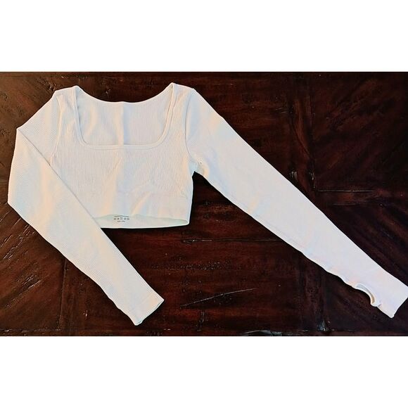 White Ribbed Long Sleeve Crop Top with Thumb Holes - Juniors S - Picture 3 of 10